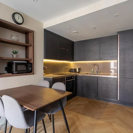 Kings Apartments, Hudson Quarter