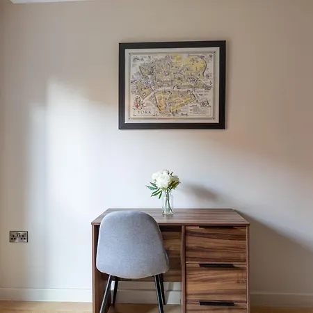 Kings Apartments, Hudson Quarter